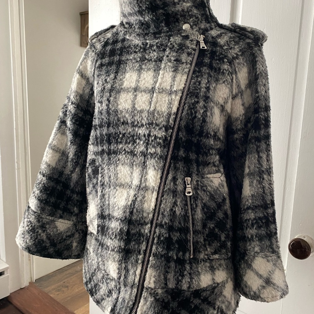 GUESS Black Logo Jacket